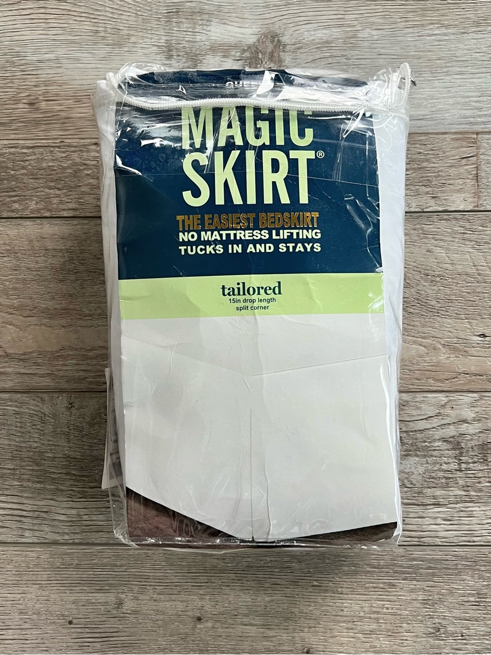 MAGIC SKIRT Tailored Bed Skirt 15in Drop Split Corner- Queen